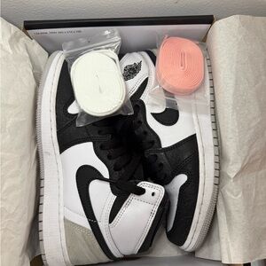Jordan Kids Sneakers Black and White